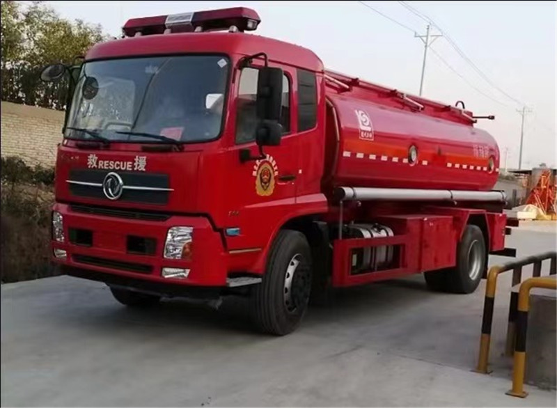 國六東風天錦消防紅油罐車，消防救援移動加油站！